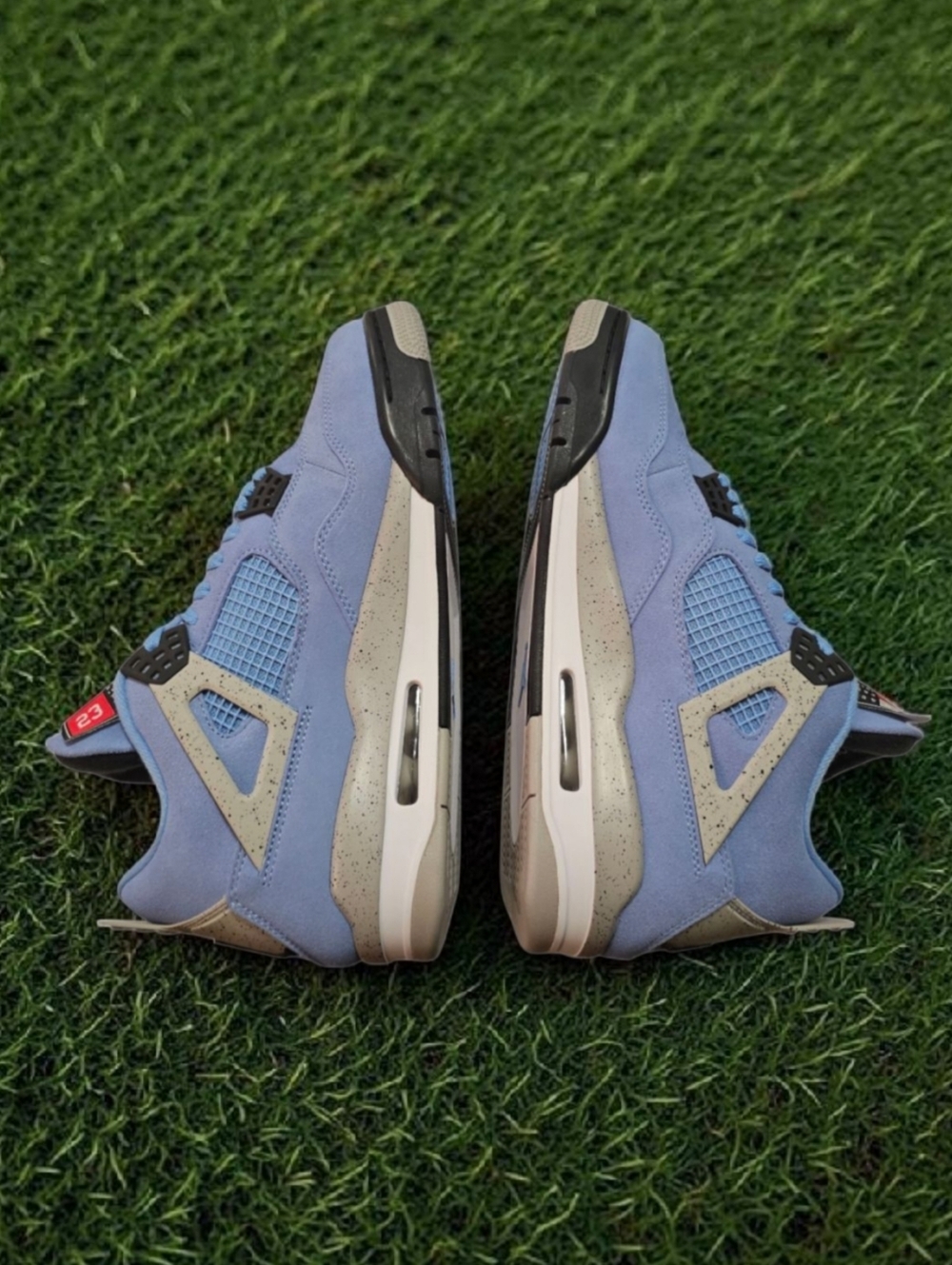 Air Jordan 4 Retro University Blue UNC Size 12 - Picture 2 of 7